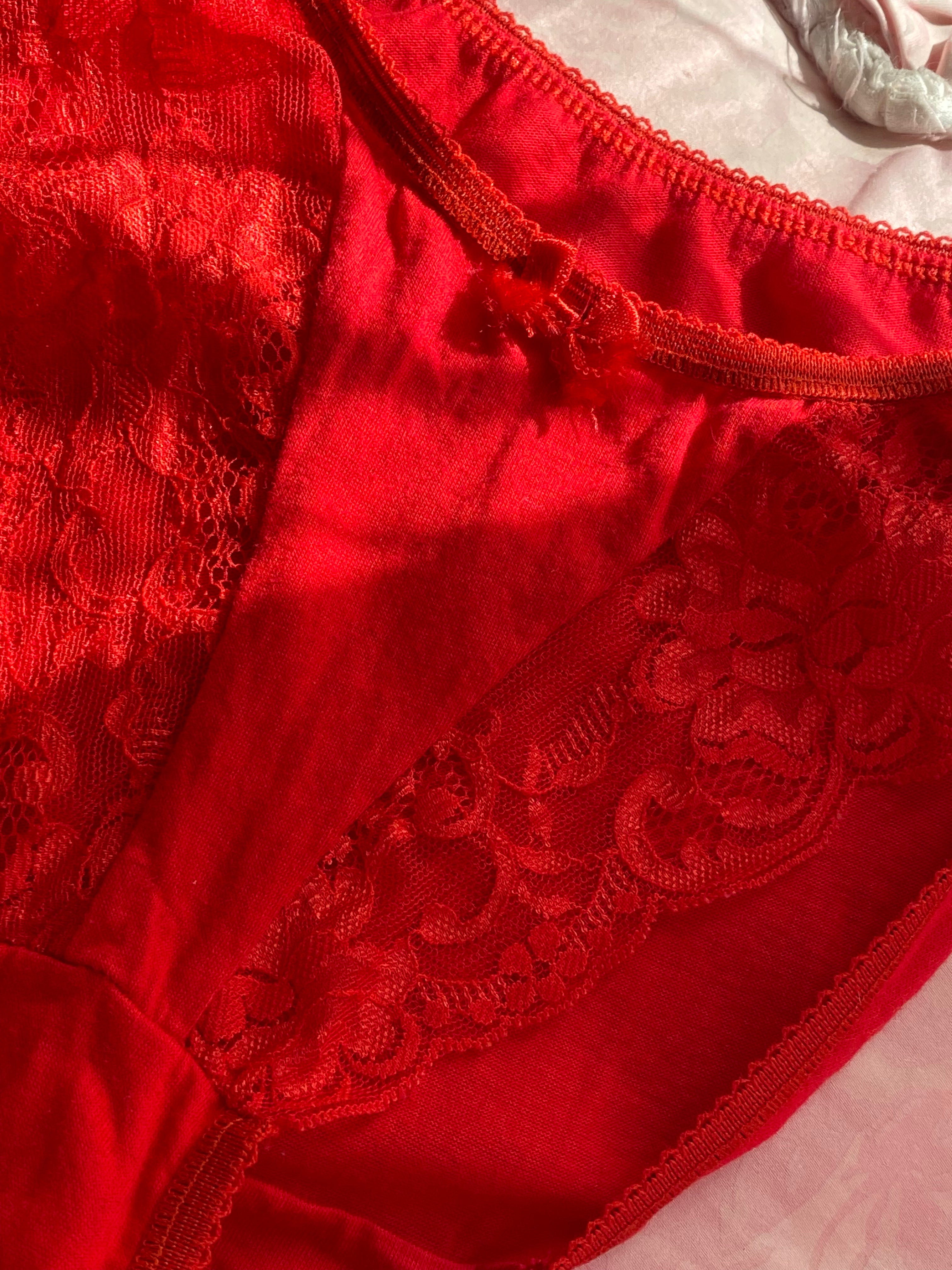 Mutandine slip con pizzo